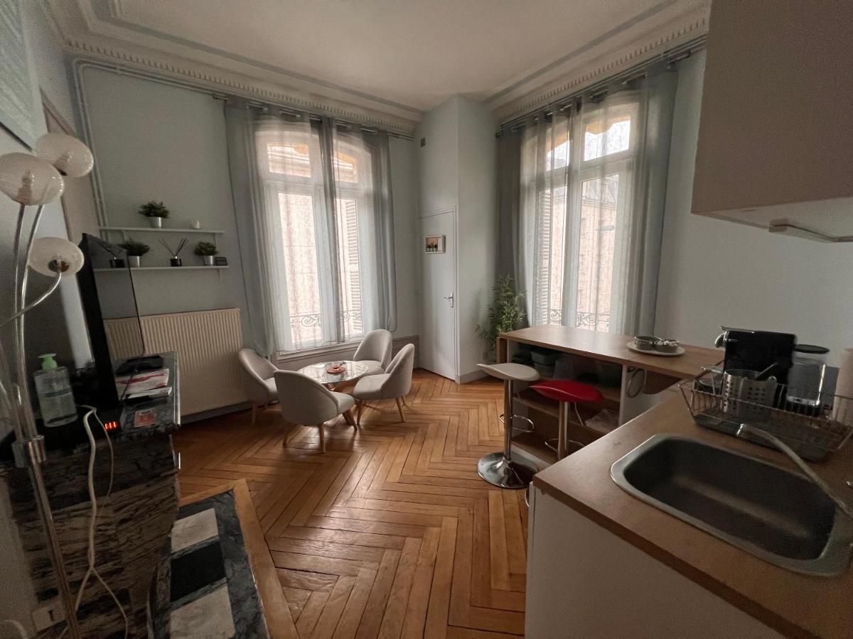 4 People+Free Street Parking+Cosy Centre Ville Apartment Rouen Exterior photo