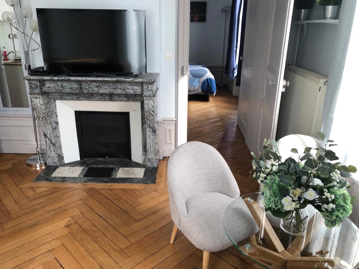 4 People+Free Street Parking+Cosy Centre Ville Apartment Rouen Exterior photo